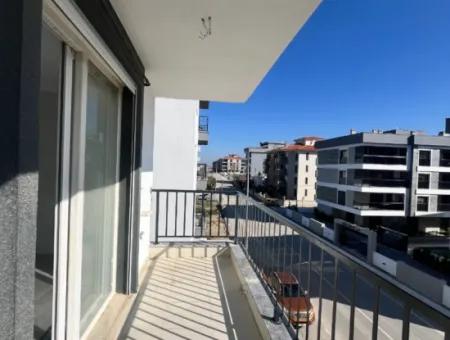 Geräumige Und Komfortable Zero 2 1 Wohnung In Der Seferihisar Gözsüzler Strasse