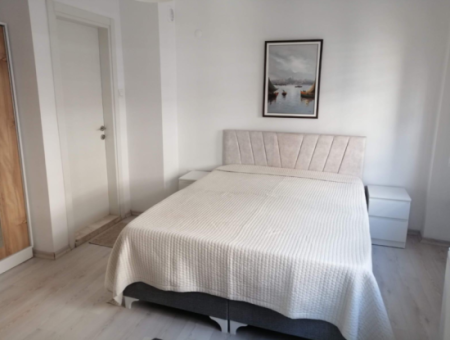 In Der Nähe Der Alsancak Mimarsinan Straße Gegenüber Dem Ege Sağlık Krankenhaus 1 1 Möblierte Wohnung Zu Vermieten!