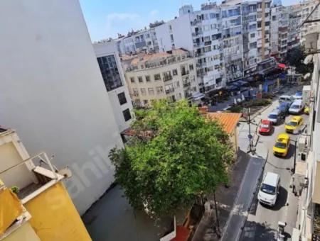 Möblierte Wohnung Zu Vermieten In Alsancak Gundogdu Square!