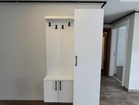 Neue Wohnung Mit Terrasse Und Balkon, Gebaut Mit Hochwertiger Verarbeitung In Seferihisar Hidirlik