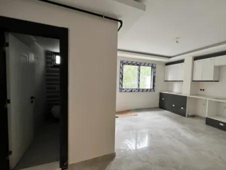 Wohnung Zu Verkaufen In Neubau Auf Seferihisar Camiikebir Mahallesı, Gözsüzler Caddesi