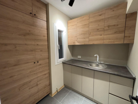Alsancak Architect Sinanda Arbeitsplatz Zu Vermieten In Der Nähe Des Dünyagöz Krankenhauses.