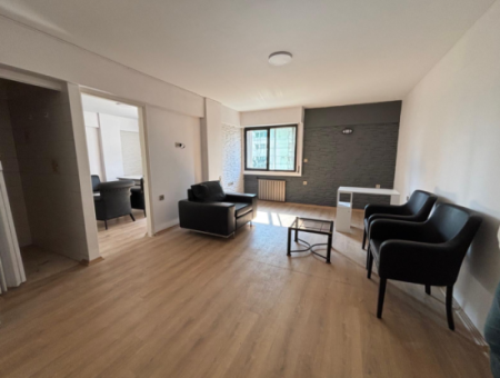 1 1 Arbeitsplatz Zu Vermieten Mit 2Wc Gegenüber Dem Privaten Krankenhaus Im Viertel Alsancak Architect Sinan.