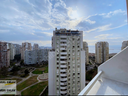 1 Zimmer 1 Wohnzimmer, 75M2, Mietwohnung In Karşıyaka Mavişehir Albatros Site.