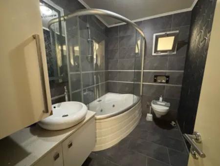 Wohnung Zu Vermieten In Der Nähe Von Alsancak Kordon Mit Modernen Möbeln Und Whirlpool