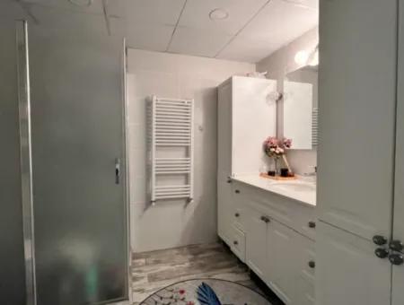 Geräumiges Und Funkelndes 3 1 Apartment In Der Gözsüzler Straße Mit Blick Auf Den Mandarinengarten