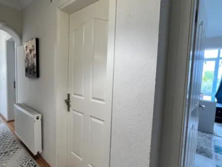 Geräumiges Und Funkelndes 3 1 Apartment In Der Gözsüzler Straße Mit Blick Auf Den Mandarinengarten