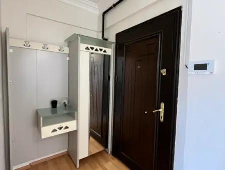 Geräumiges Und Funkelndes 3 1 Apartment In Der Gözsüzler Straße Mit Blick Auf Den Mandarinengarten
