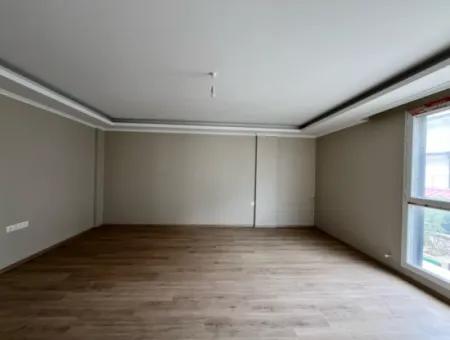 Große 3 1 Brandneue Wohnung In Seferihisar Karakayalar, Komplex Mit Pool!