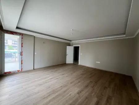 Große 3 1 Brandneue Wohnung In Seferihisar Karakayalar, Komplex Mit Pool!
