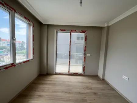 Große 3 1 Brandneue Wohnung In Seferihisar Karakayalar, Komplex Mit Pool!