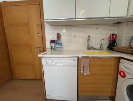 1 1 Wohnung Zu Vermieten In Bornova Myvia, Mit Aussenparkplatz, Hallenbad, Sauna!