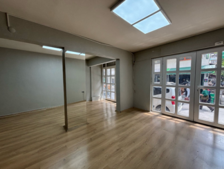 Gelegenheit Miete Geschäft, Lager, Arbeitsplatz Mit 6M Fassade 80M2 Automatische Rollläden In Der Nähe Von Alsancak Zypern Märtyrer!
