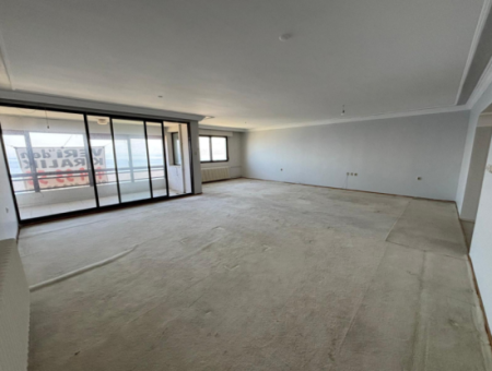 Mithatpaşa Göztepede 4 1 220M2 Herrenhaus Im 7. Stock Zu Vermieten