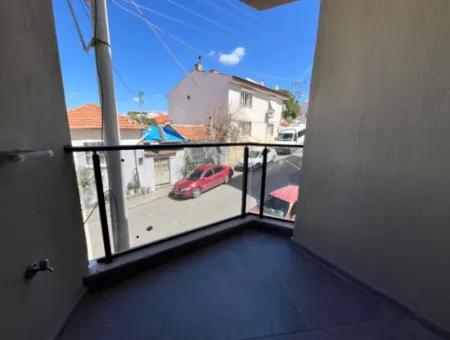 Brandneue 3 1 Wohnung In Neubau In Seferihisar Çolakibrahimbey Nachbarschaft