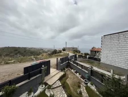 Null Villa Auf Dem Gipfel In Seferihisar Akarca, Die Die Aussicht Und Ruhe Dominiert