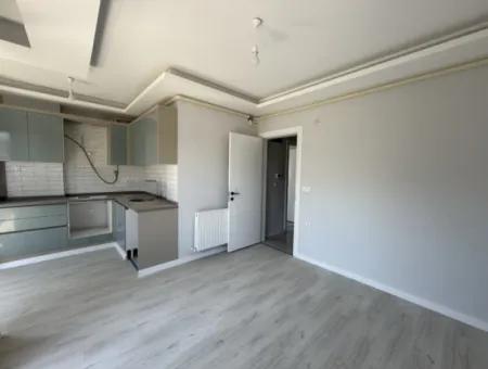 1 1 Wohnung In Karakayalar, Brandneu, Bezugsfertig, Kreditwürdig – Nur Wenige Gehminuten Vom Luvi-Basar Entfernt