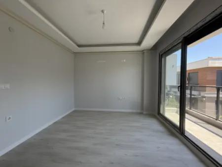 1 1 Wohnung In Karakayalar, Brandneu, Bezugsfertig, Kreditwürdig – Nur Wenige Gehminuten Vom Luvi-Basar Entfernt