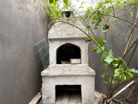 1 1 50M2 Wohnung Zu Vermieten Mit Freistehendem Garten In Der Akincilar Strasse In Alsancak Kahramanlar!