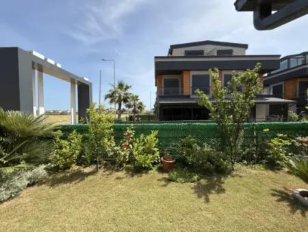 3 In 1 Villa Mit Pool, Garten Und Breiter Nutzung In Doganbey
