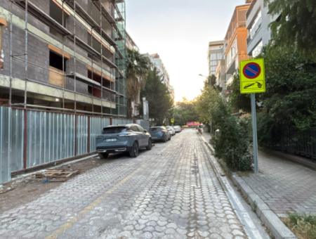 In Der Nähe Der Strasse Alsancak Dutlu, Ecke Zero 24M2 Geschäft Mit Toilette!