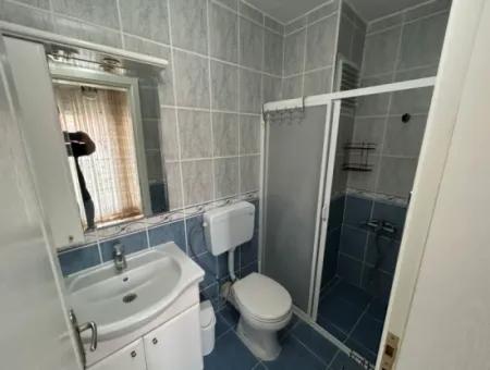 Saisonale Vermietung Freistehende Villa Im Herzen Von Alacati – 3 1 – Garten – Keine Kosten – 150 M²