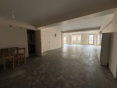 110M2 Büro Zu Vermieten In Der Nähe Von Konak Çankayada 1. Stock Börsengebäude!