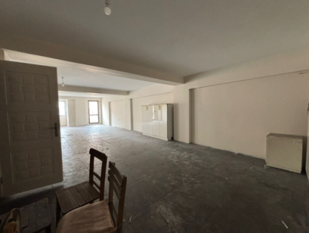 110M2 Büro Zu Vermieten In Der Nähe Von Konak Çankayada 1. Stock Börsengebäude!