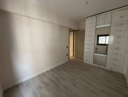 Alsancak Şair Eşrefte 3Rd Floor Zero Building 2 1 2 Wc Li Arbeitsplatz Für Ärzte!