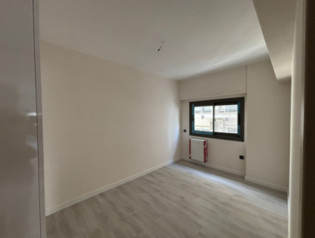 Alsancak Şair Eşrefte 3Rd Floor Zero Building 2 1 2 Wc Li Arbeitsplatz Für Ärzte!