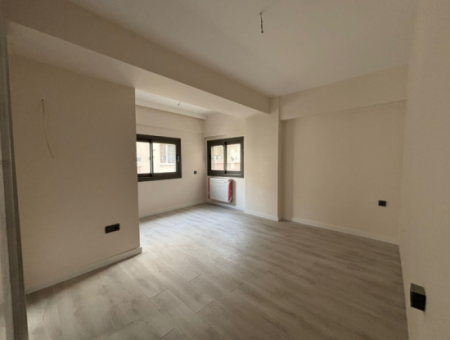 Alsancak Şair Eşrefte 3Rd Floor Zero Building 2 1 2 Wc Li Arbeitsplatz Für Ärzte!