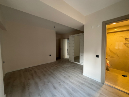 Alsancak Şair Eşrefte 3Rd Floor Zero Building 2 1 2 Wc Li Arbeitsplatz Für Ärzte!