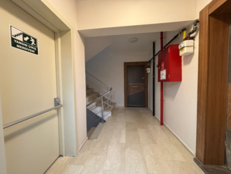 Alsancak Şair Eşrefte 3Rd Floor Zero Building 2 1 2 Wc Li Arbeitsplatz Für Ärzte!