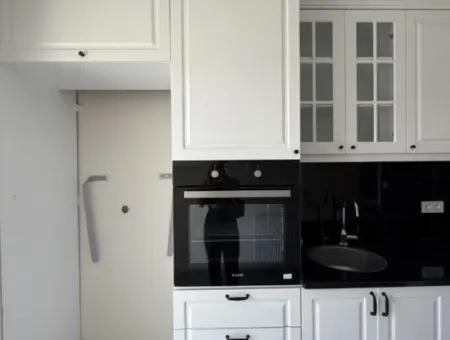 Luxus 2 1 Wohnung Zum Verkauf In Anständiger Lage Mit Separater Küche