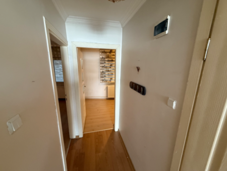 Renovierte Erdgaswohnung In Der Nähe Der Strasse In Küçükyali
