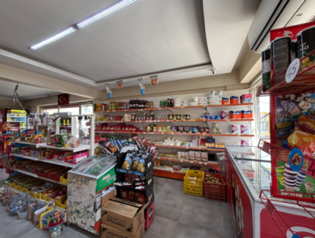 Markt Mit Wc Zum Verkauf In Seferihisar Turabiye Nachbarschaft