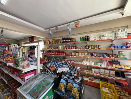 Markt Mit Wc Zum Verkauf In Seferihisar Turabiye Nachbarschaft