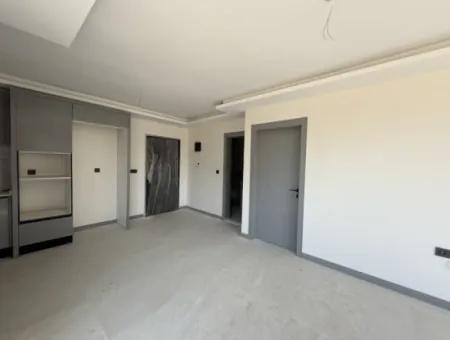 Luxuriöse Und Moderne 1 1 Wohnung In Seferihisar Çolakibrahimbey Nachbarschaft