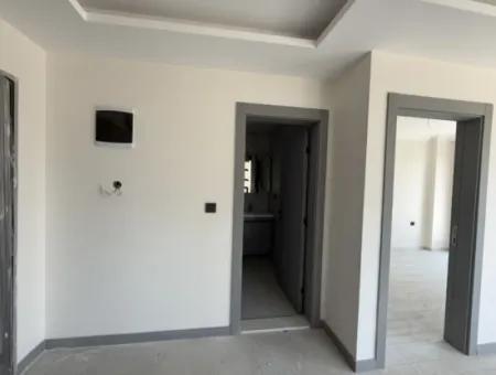 Luxuriöse Und Moderne 1 1 Wohnung In Seferihisar Çolakibrahimbey Nachbarschaft