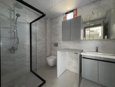 Luxuriöse Und Moderne 1 1 Wohnung In Seferihisar Çolakibrahimbey Nachbarschaft