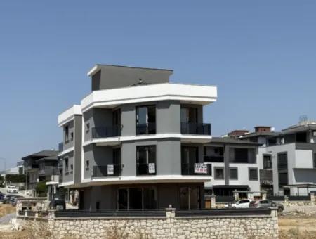 Luxuriöse Und Moderne 1 1 Wohnung In Seferihisar Çolakibrahimbey Nachbarschaft