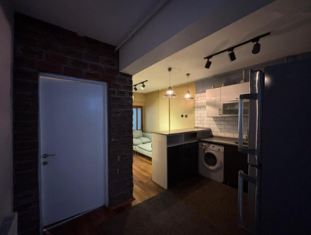 1. Stock 2 1 70M2 Erdgas Möblierte Wohnung Zu Vermieten In Alsancak Kahramanlar!
