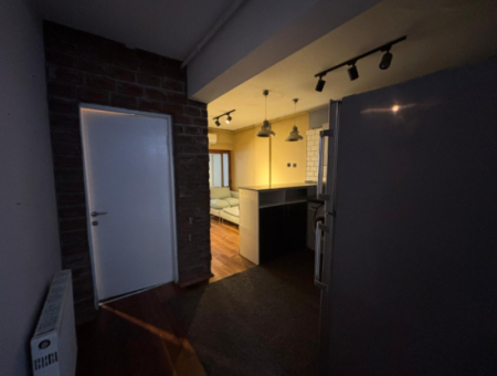 1. Stock 2 1 70M2 Erdgas Möblierte Wohnung Zu Vermieten In Alsancak Kahramanlar!