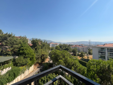 3 1 150M2 Wohnung Zu Vermieten Mit Kombi-Kessel In Bornova Evka 3 Meereslage!