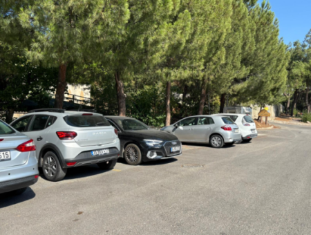 3 1 150M2 Wohnung Zu Vermieten Mit Kombi-Kessel In Bornova Evka 3 Meereslage!