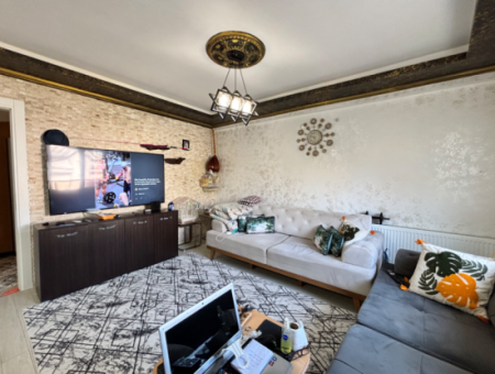 Komfortable Maisonette-Wohnung Zum Verkauf In Der Nachbarschaft Seferihisar Hidirlik