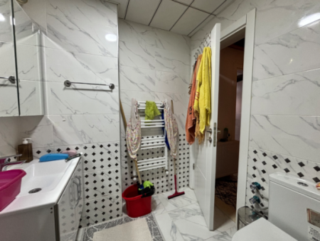 Komfortable Maisonette-Wohnung Zum Verkauf In Der Nachbarschaft Seferihisar Hidirlik