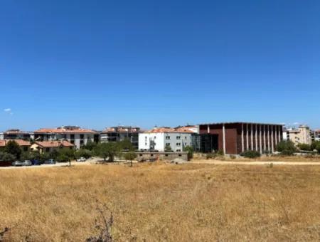 Grundstück Zum Verkauf In Seferihisar Çolakibrahimbey Nachbarschaft, Geeignet Für Horizontale Architektur Und Geeignet Für Den Villenbau