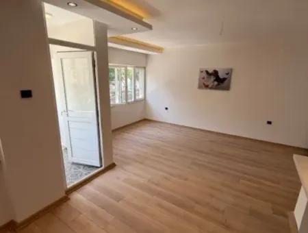 Geräumige Wohnung Mit Kompletter Renovierung In Fussläufiger Entfernung Zur U-Bahn Gegenüber Der Murat Reis Grundschule