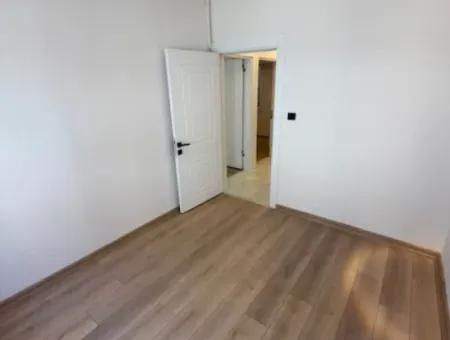 Geräumige Wohnung Mit Kompletter Renovierung In Fussläufiger Entfernung Zur U-Bahn Gegenüber Der Murat Reis Grundschule